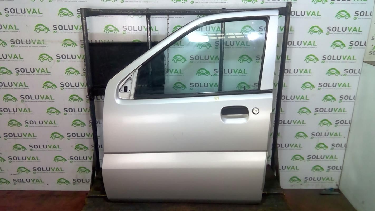 Puerta delantera izquierda