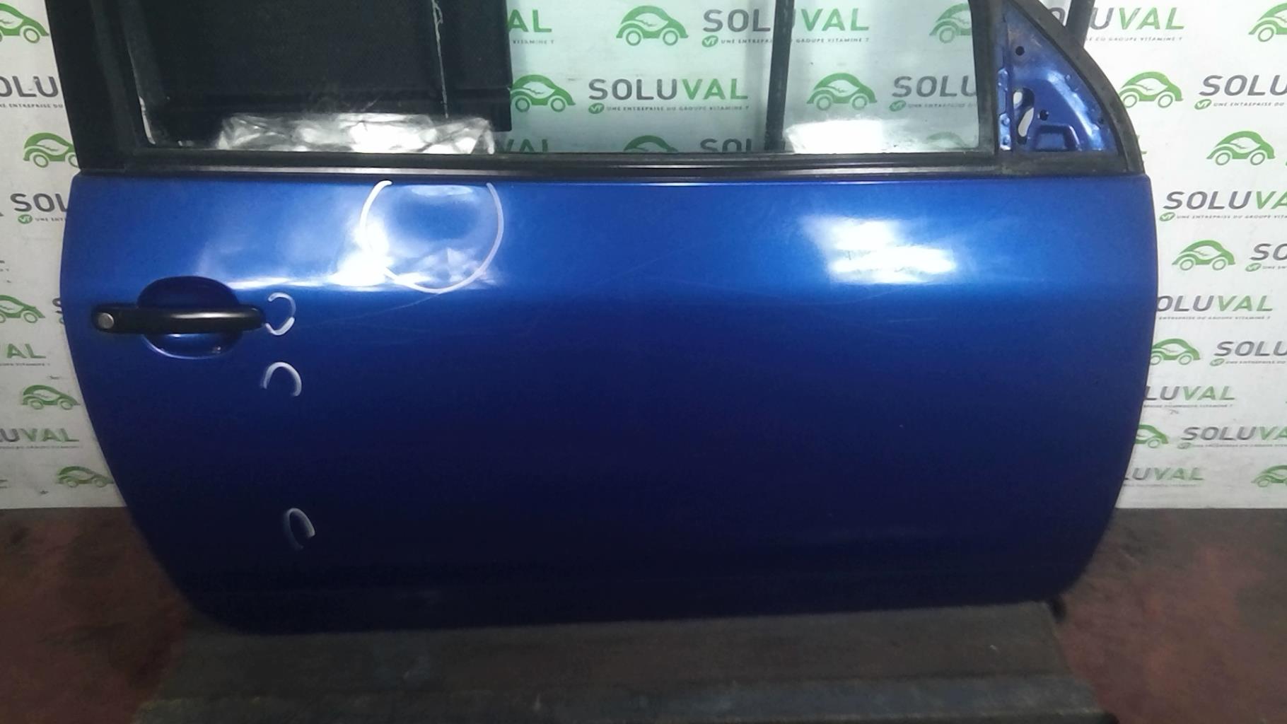 Porte avant droit