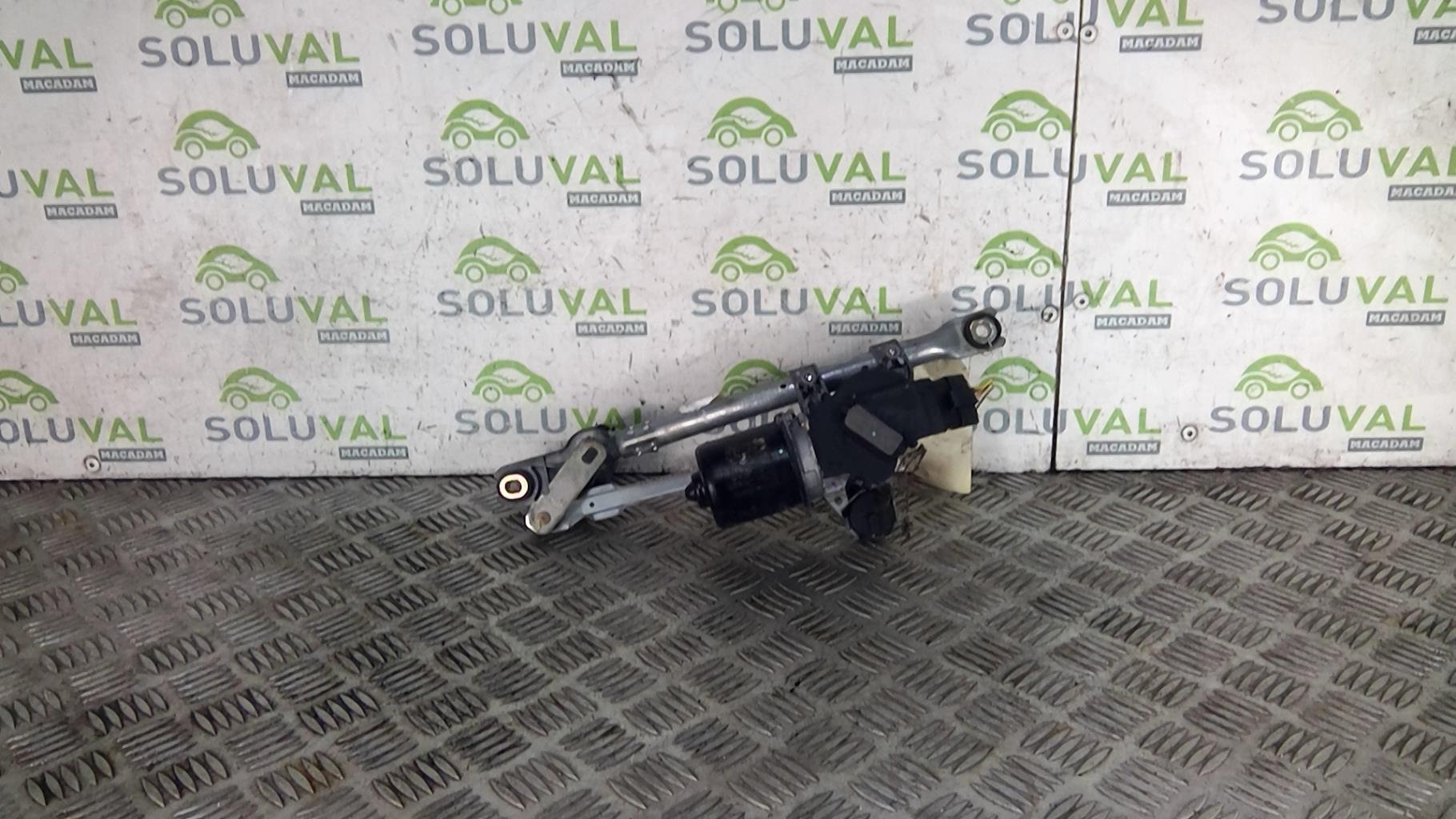 Moteur essuie glace avant