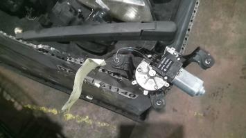 Moteur essuie glace arriere