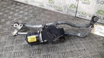 Motore tergicristallo anteriore