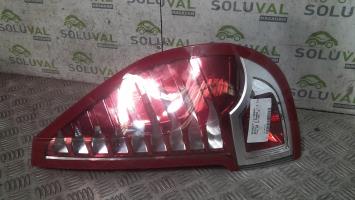 Feu arriere principal droit (feux)