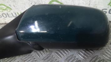 Specchietto retrovisore sinistro