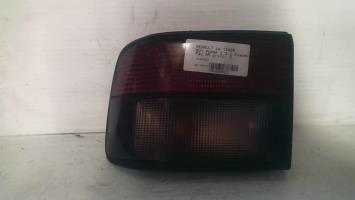 Fanale posteriore principale sinistro (luci)
