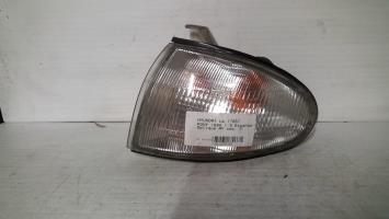 Óptica delantera secundaria izquierda (luces) (intermitente)