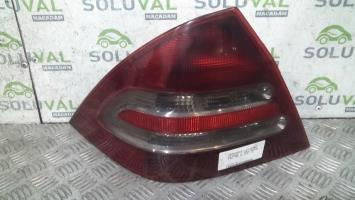 Fanale posteriore principale sinistro (luci)
