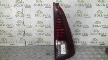 Luz trasera principal derecha (luces)