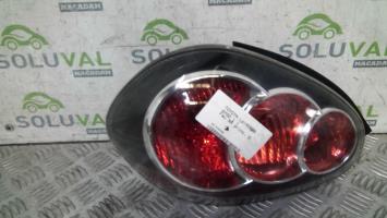 Fanale posteriore principale sinistro (luci)