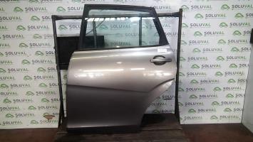 Puerta trasera izquierda