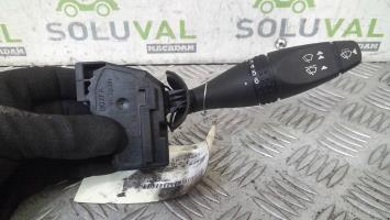 Commodo d'essuie glaces