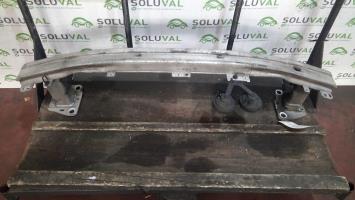Renfort pare choc avant (traverse)