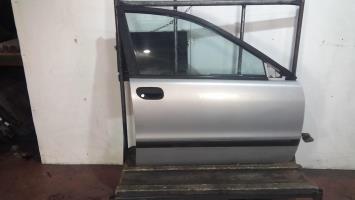 Puerta delantera derecha