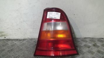 Fanale posteriore principale sinistro (luci)
