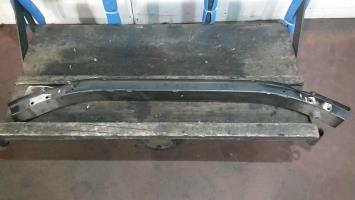 Renfort pare choc avant (traverse)