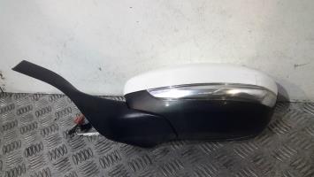 Retrovisor izquierdo
