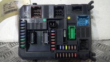 Caja de servicio inteligente