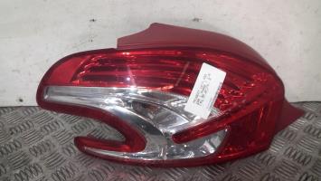 Fanale posteriore principale sinistro (luci)