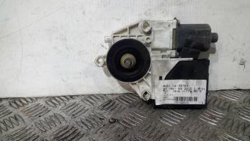 Moteur leve vitre avant droit