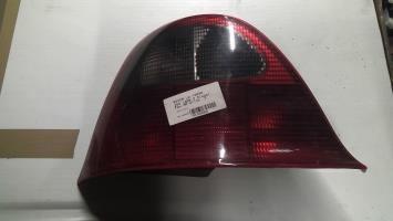 Fanale posteriore principale sinistro (luci)