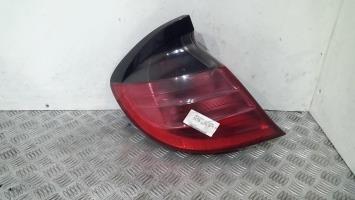 Fanale posteriore principale sinistro (luci)