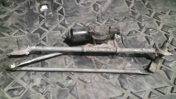 Motor de limpiaparabrisas delantero