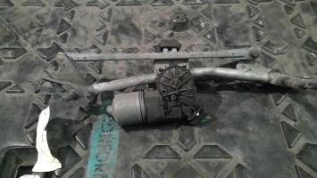 Moteur essuie glace avant