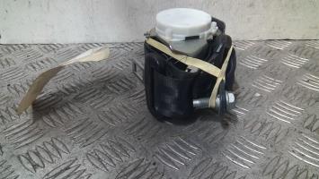 Cinturón de seguridad trasero derecho