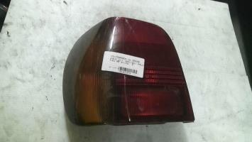 Fanale posteriore principale sinistro (luci)