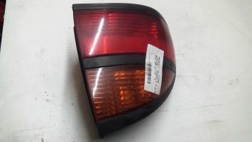 Fanale posteriore principale sinistro (luci)