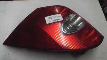 Fanale posteriore principale sinistro (luci)