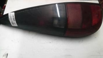 Fanale posteriore principale sinistro (luci)