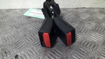 Aggancio cintura sicurezza posteriore destro