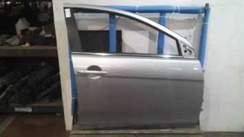 Porte avant droit