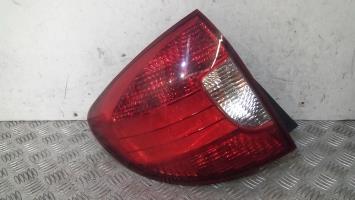Fanale posteriore principale sinistro (luci)
