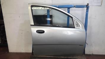 Porte avant droit