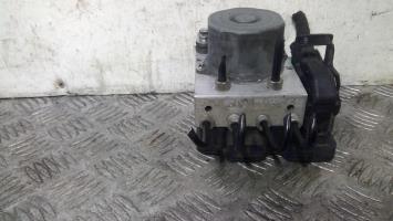 Bloc ABS (freins anti-blocage)