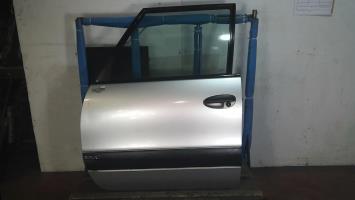 Porte avant gauche