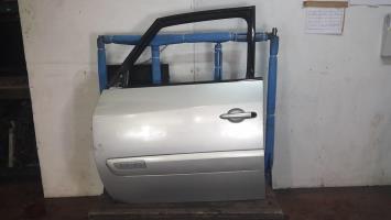 Porte avant gauche