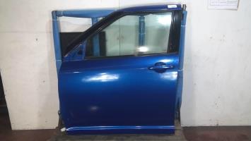 Porte avant gauche