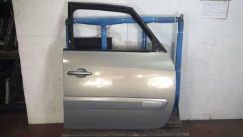 Puerta delantera derecha