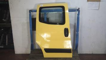 Porte laterale droit