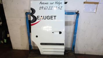 Porte laterale droit