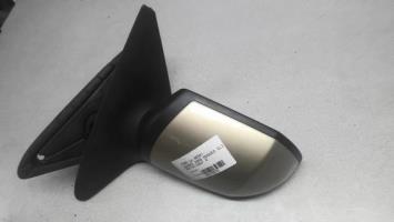 Retrovisor izquierdo