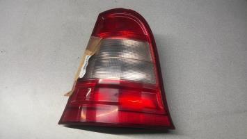 Fanale posteriore principale sinistro (luci)