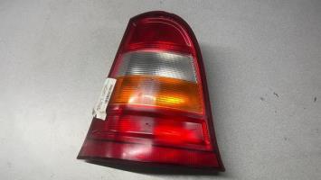 Fanale posteriore principale sinistro (luci)