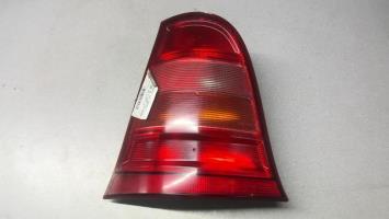 Fanale posteriore principale sinistro (luci)