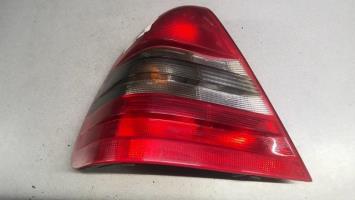 Fanale posteriore principale sinistro (luci)