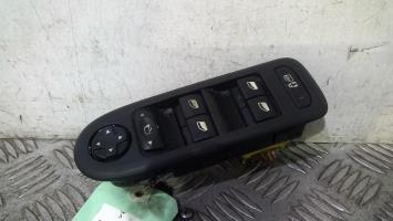 Interruptor de elevalunas delantero izquierdo