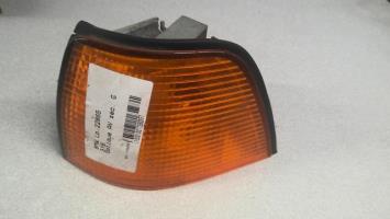 Óptica delantera secundaria izquierda (luces) (intermitente)