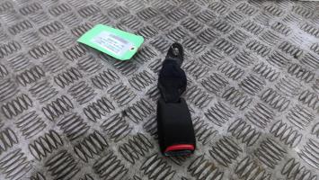 Attache ceinture arriere gauche